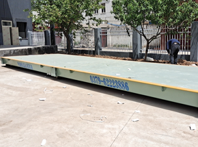 襄城銀峰建設工程公司100噸地磅